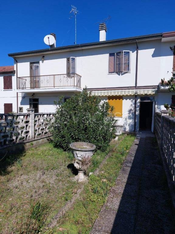 casa indipendente in vendita a Mesola in zona Bosco Mesola