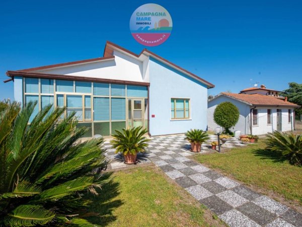casa indipendente in vendita a Mesola in zona Monticelli