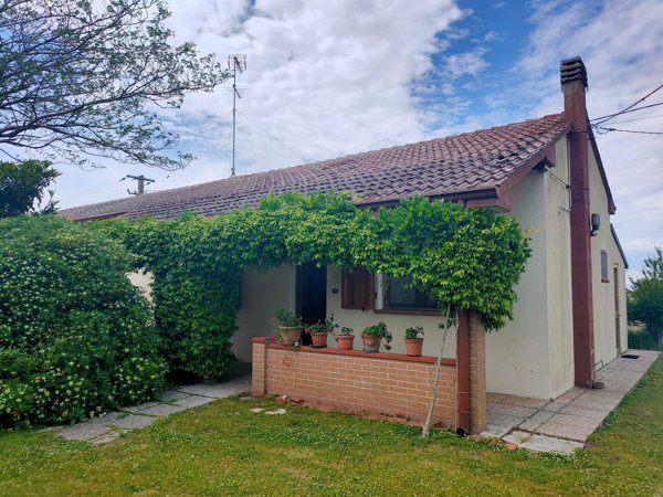 casa indipendente in vendita a Mesola in zona Bosco Mesola