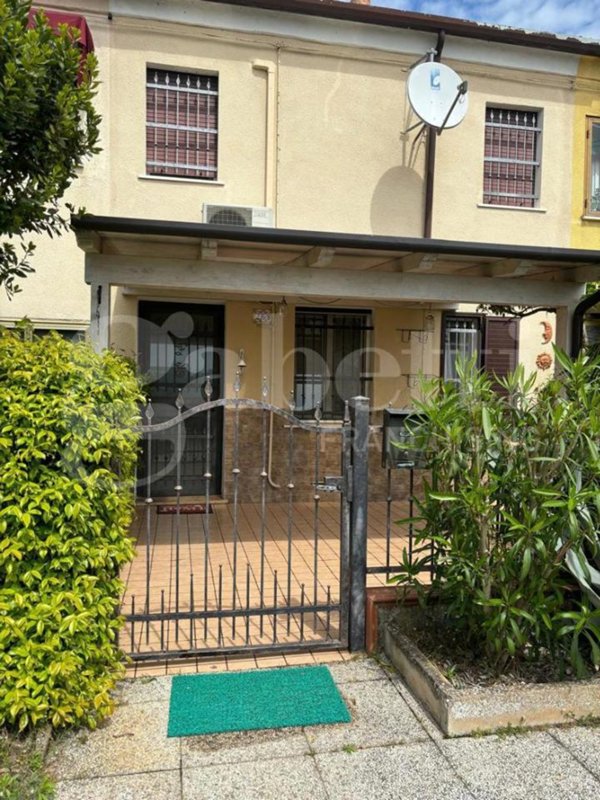 casa indipendente in vendita a Mesola