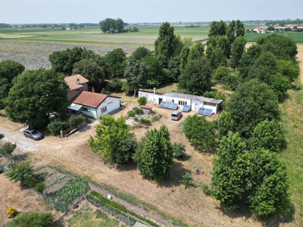 casa indipendente in vendita a Mesola