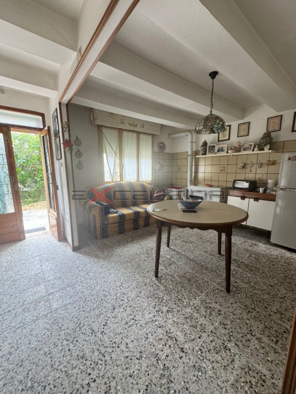 casa semindipendente in vendita a Mesola in zona Ariano