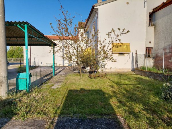 casa indipendente in vendita a Mesola in zona Monticelli
