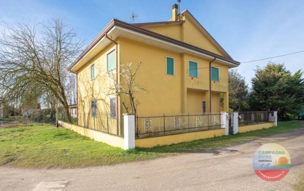 casa indipendente in vendita a Mesola