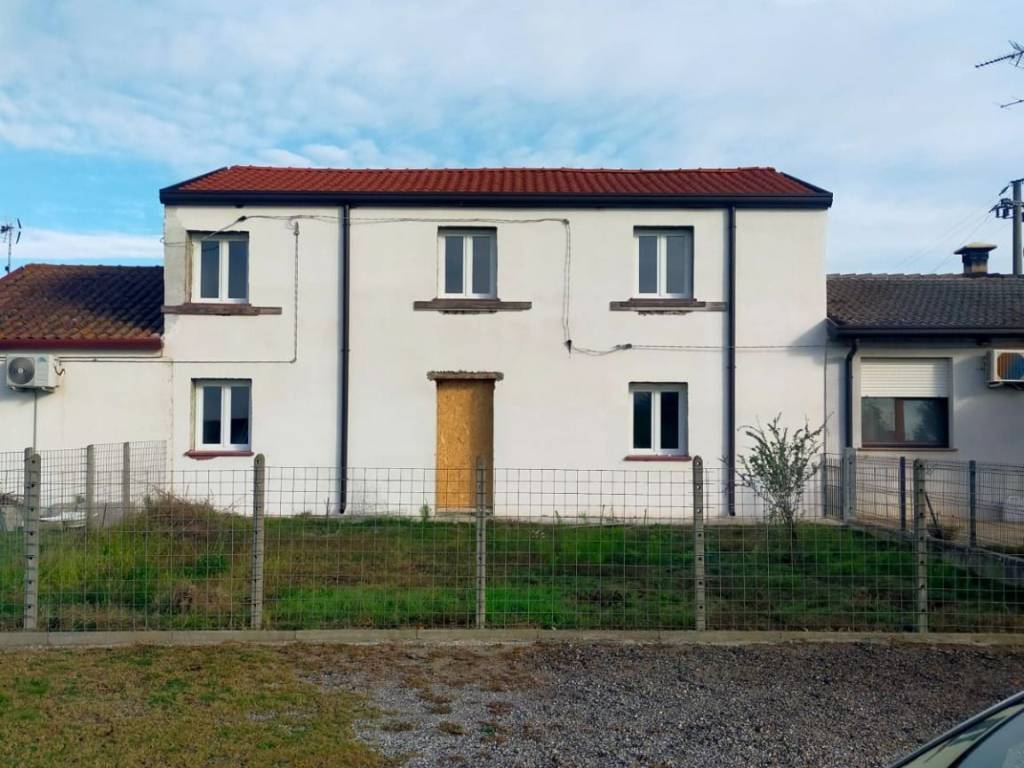 casa indipendente in vendita a Mesola in zona Bosco Mesola