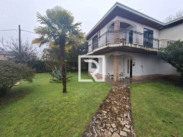 casa indipendente in vendita a Mesola