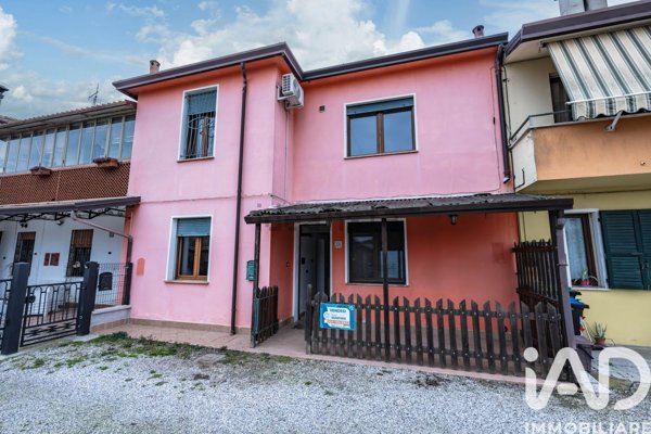 casa indipendente in vendita a Mesola in zona Monticelli