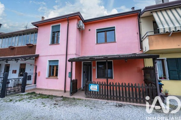 casa indipendente in vendita a Mesola in zona Monticelli