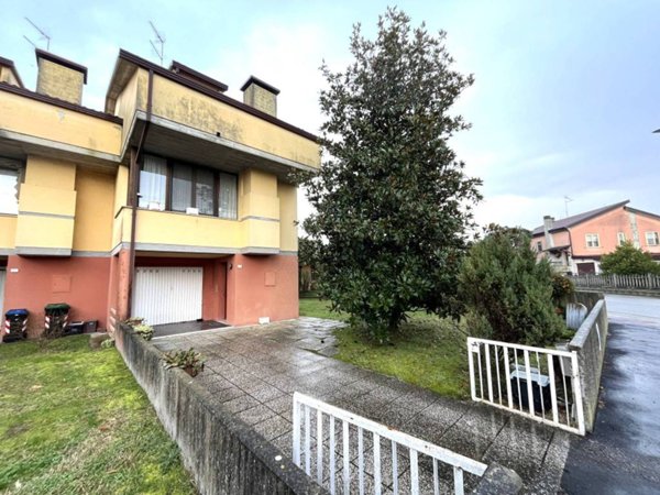 casa indipendente in vendita a Mesola