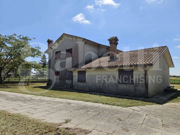 casa indipendente in vendita a Mesola