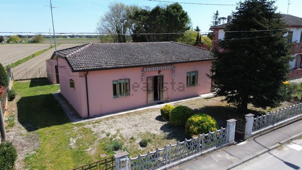 casa indipendente in vendita a Mesola in zona Bosco Mesola