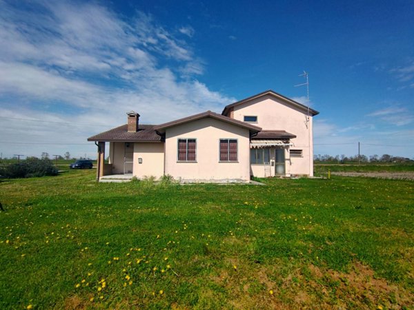 casa indipendente in vendita a Mesola