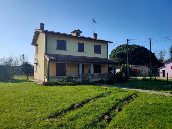 casa indipendente in vendita a Mesola in zona Bosco Mesola