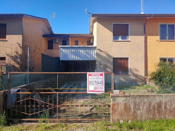 casa indipendente in vendita a Mesola in zona Bosco Mesola