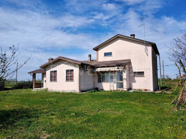 casa indipendente in vendita a Mesola in zona Bosco Mesola