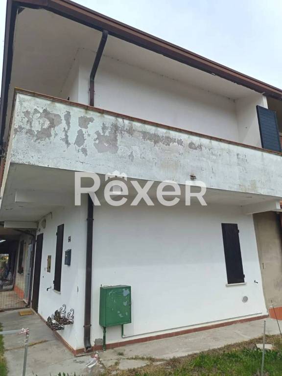 casa indipendente in vendita a Mesola in zona Monticelli