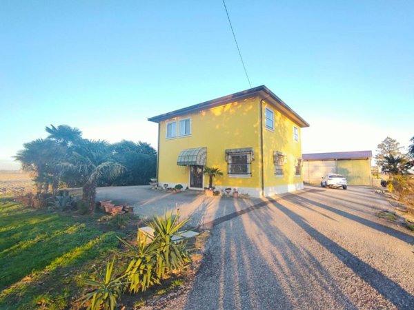 casa indipendente in vendita a Mesola in zona Bosco Mesola