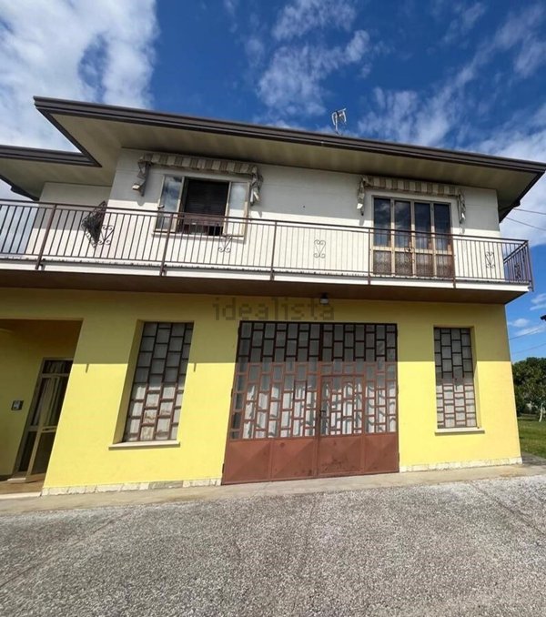 casa indipendente in vendita a Mesola