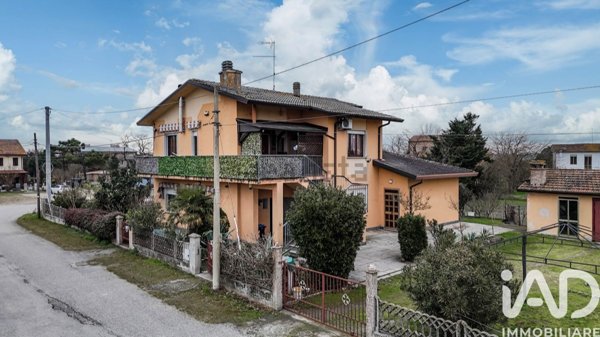 casa indipendente in vendita a Mesola in zona Monticelli