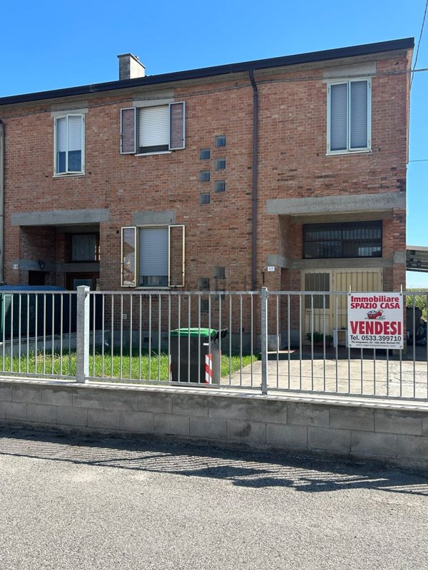 casa indipendente in vendita a Mesola in zona Bosco Mesola