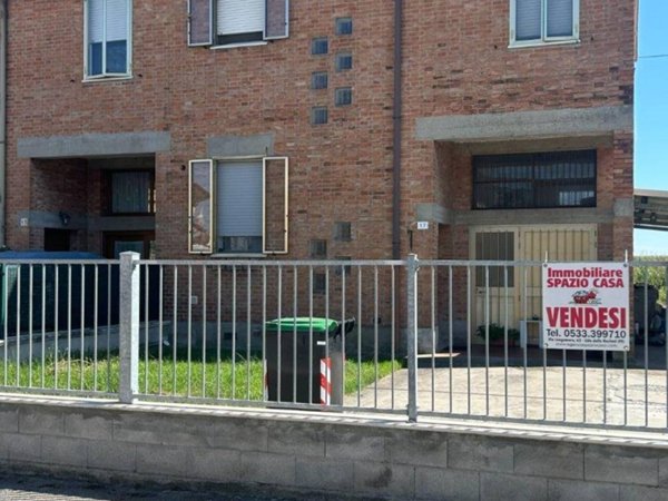 casa indipendente in vendita a Mesola in zona Bosco Mesola