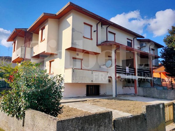 casa indipendente in vendita a Mesola in zona Bosco Mesola