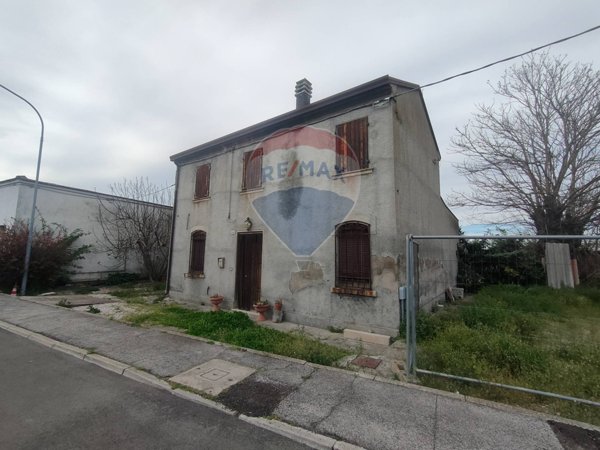 casa indipendente in vendita ad Ostellato
