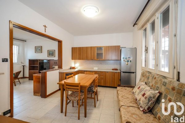 casa indipendente in vendita ad Ostellato in zona Rovereto