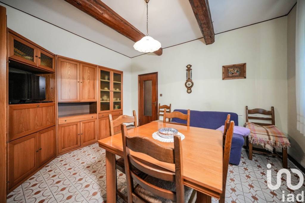 casa indipendente in vendita ad Ostellato in zona Rovereto