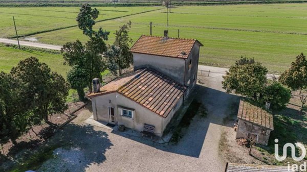 casa indipendente in vendita ad Ostellato in zona Dogato
