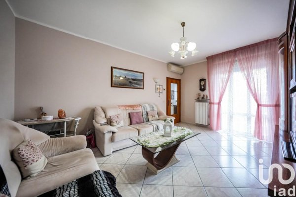 casa indipendente in vendita ad Ostellato in zona San Giovanni