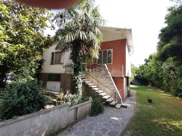 casa indipendente in vendita ad Ostellato