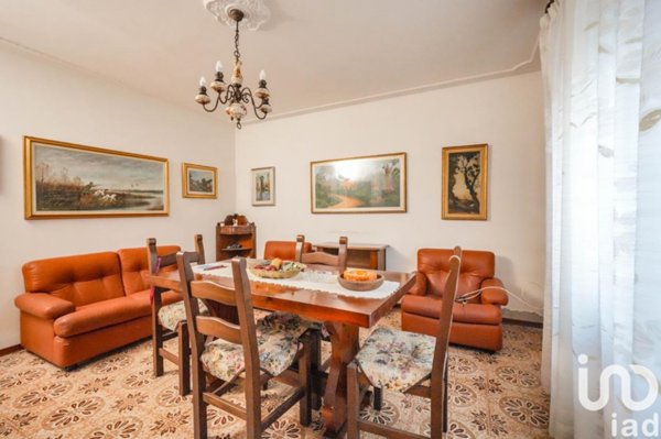 casa indipendente in vendita ad Ostellato in zona Medelana