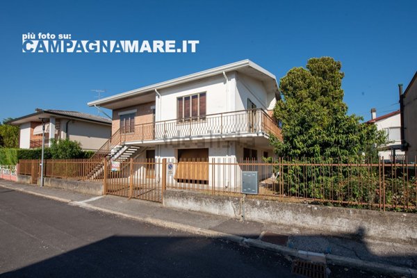 casa indipendente in vendita ad Ostellato