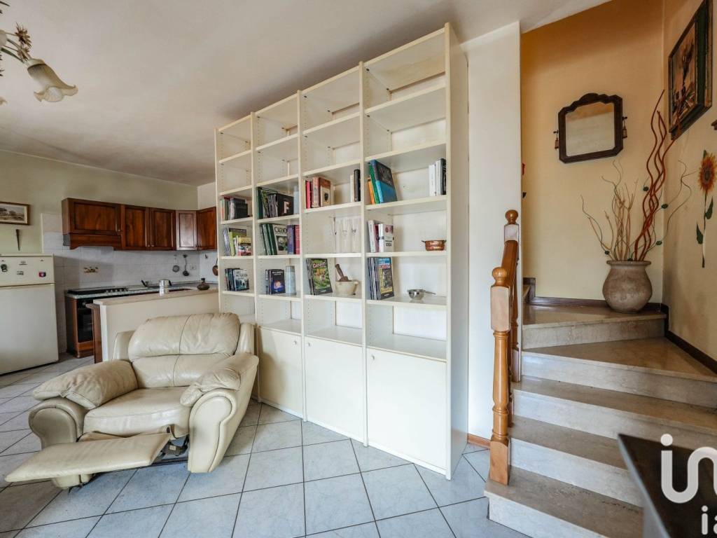 casa indipendente in vendita ad Ostellato in zona Dogato