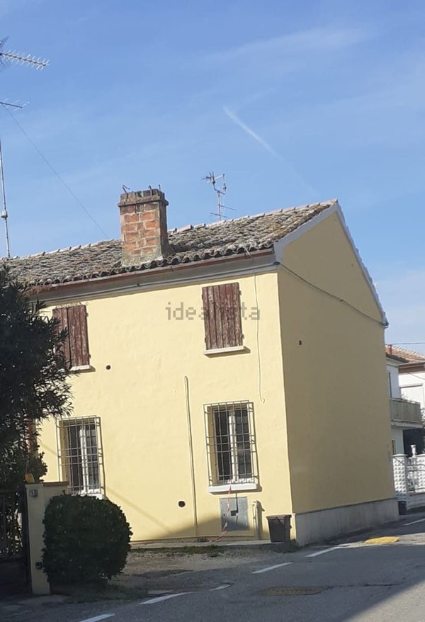 appartamento in vendita ad Ostellato in zona Rovereto