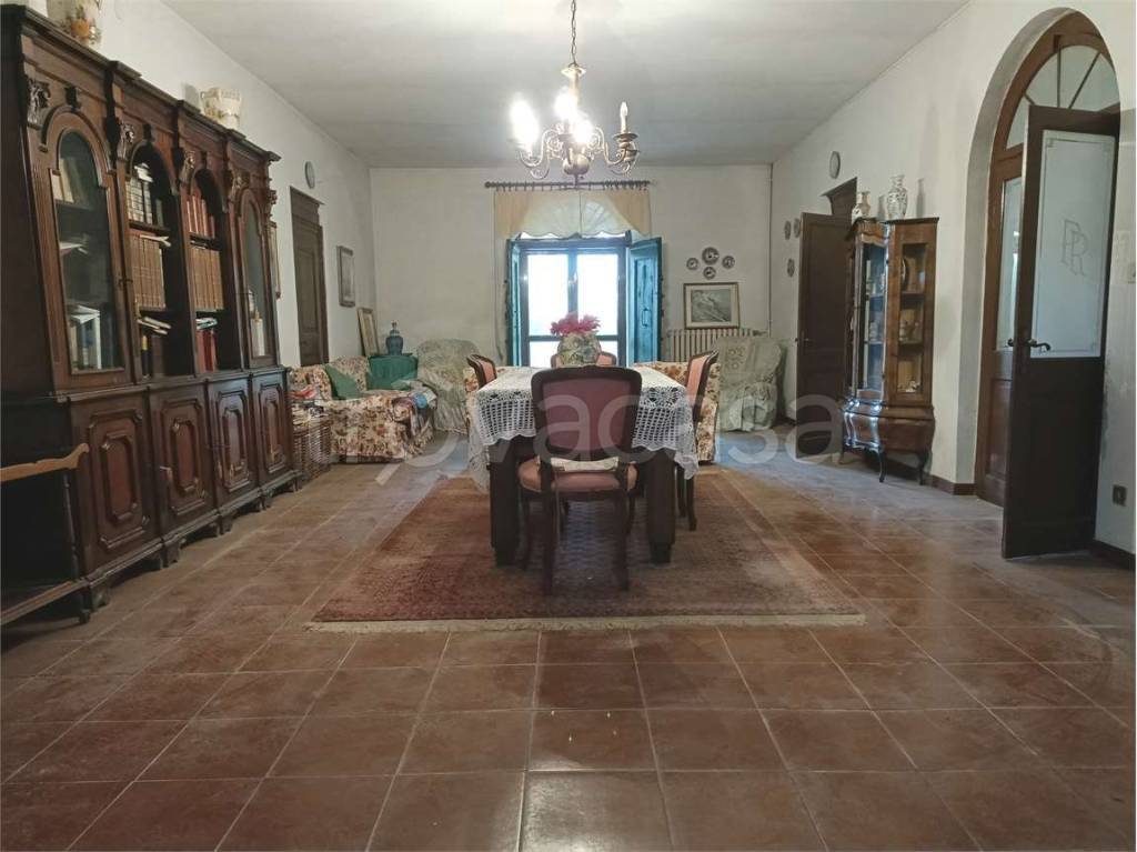 casa indipendente in vendita ad Ostellato in zona Medelana