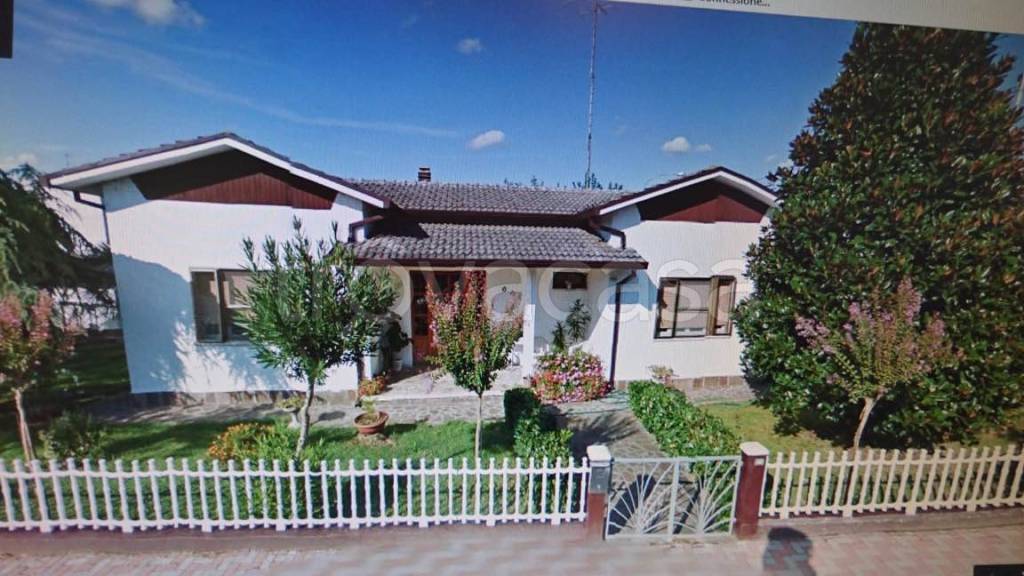 casa indipendente in vendita ad Ostellato in zona San Giovanni