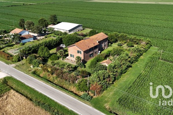 casa indipendente in vendita ad Ostellato