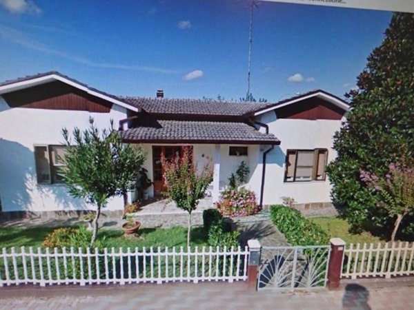 casa indipendente in vendita ad Ostellato in zona San Giovanni