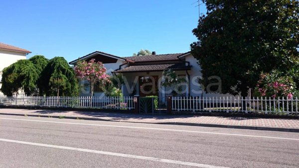 casa indipendente in vendita ad Ostellato in zona San Giovanni
