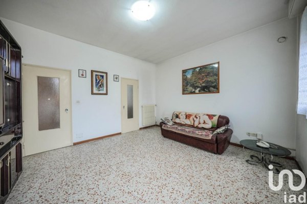 casa indipendente in vendita ad Ostellato in zona San Giovanni