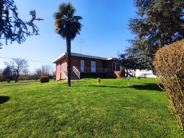 casa indipendente in vendita ad Ostellato in zona San Giovanni