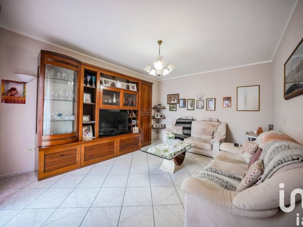 casa indipendente in vendita ad Ostellato in zona San Giovanni