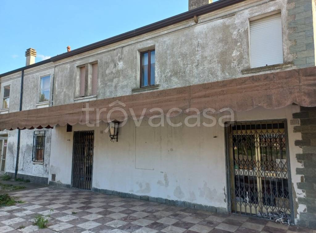 appartamento in vendita ad Ostellato in zona Dogato