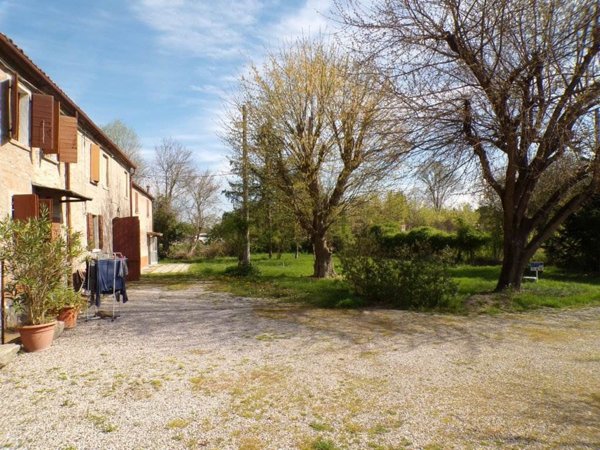 casale in vendita ad Ostellato in zona Rovereto