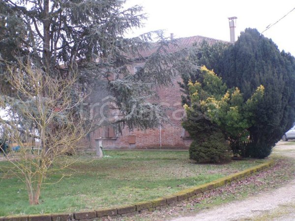 casa indipendente in vendita ad Ostellato