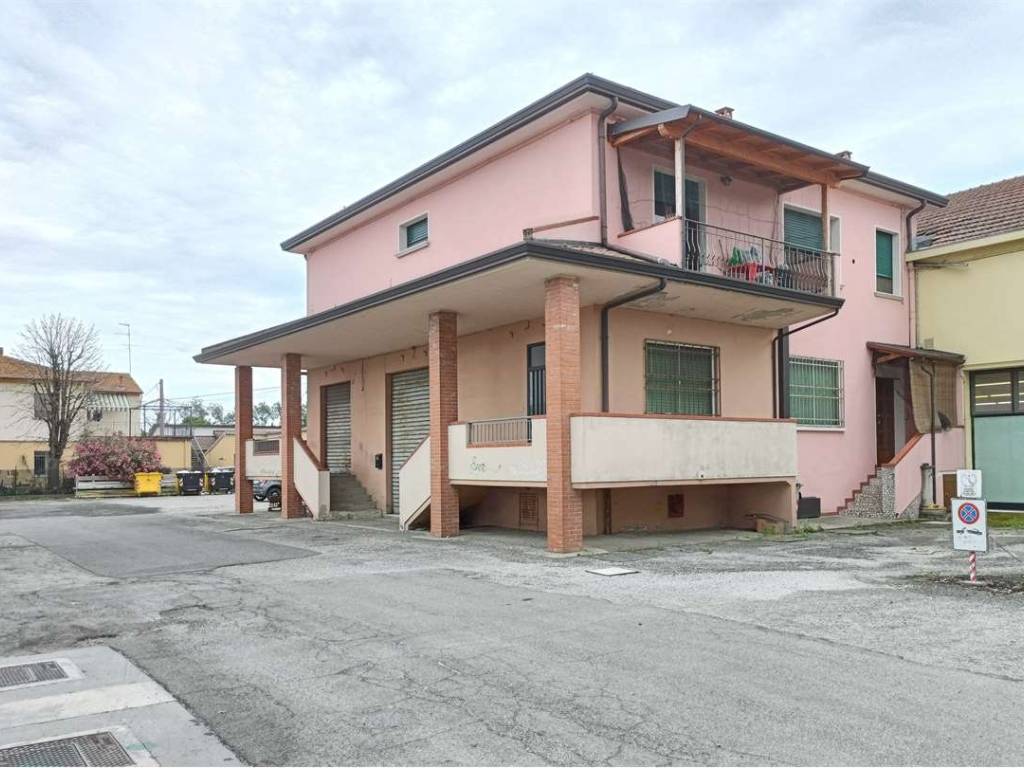 appartamento in vendita ad Ostellato