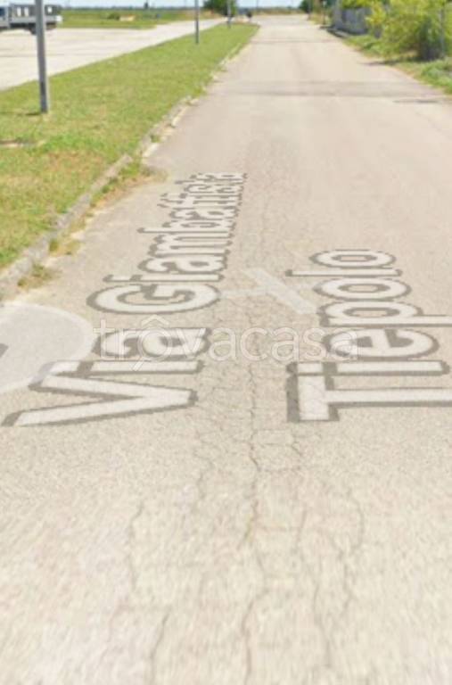 locale commerciale in vendita ad Ostellato