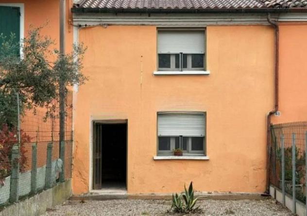 appartamento in vendita ad Ostellato in zona Rovereto